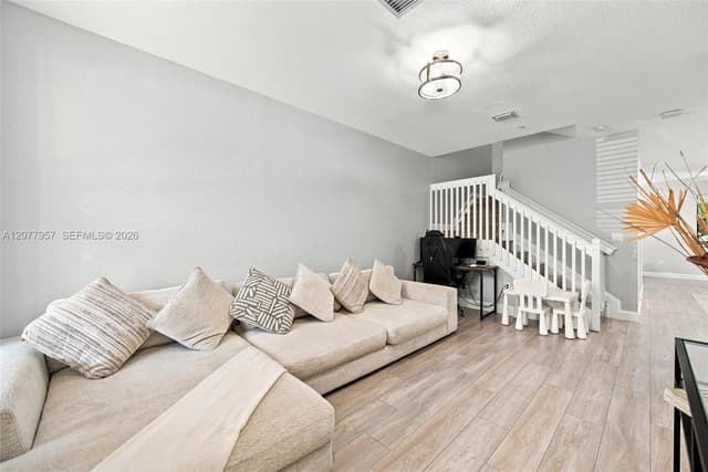 156 SW 185th Way, Pembroke Pines FL 33029 - Pembroke Pines, FL - Photo 3