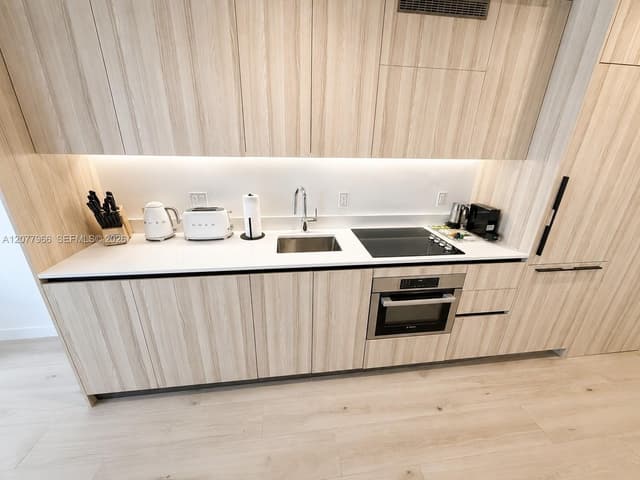 225 N Miami Ave # 2810, Miami FL 33128 - Miami, FL - Photo 2