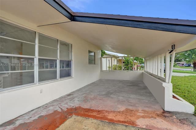 6761 Pershing St, Hollywood FL 33024 - Hollywood, FL - Photo 4