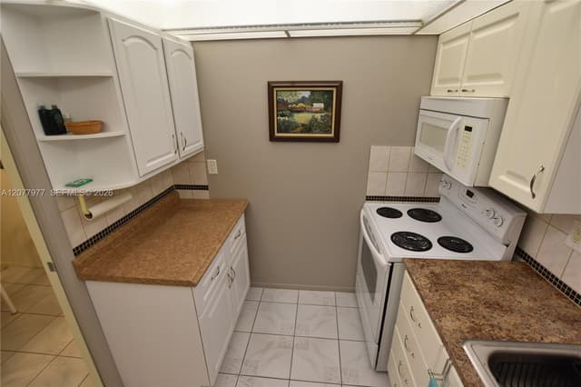 2971 Crosley Dr W # F, West Palm Beach FL 33415 - West Palm Beach, FL - Photo 6