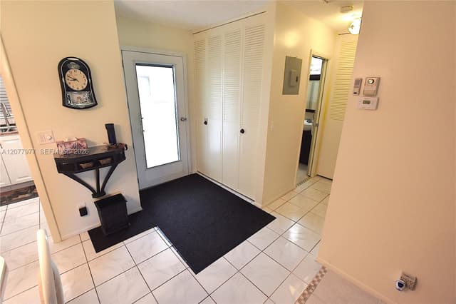 2971 Crosley Dr W # F, West Palm Beach FL 33415 - West Palm Beach, FL - Photo 3