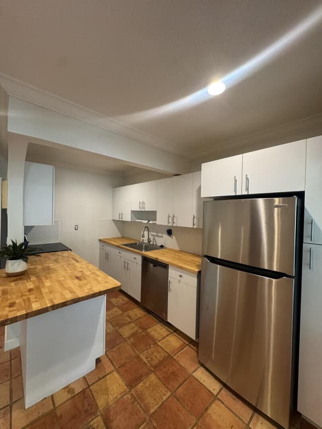 1640 NE 4th Place, Fort Lauderdale FL 33301 - Fort Lauderdale, FL - Photo 3