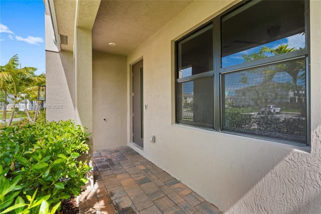 1325 NE 2nd Ct, Homestead FL 33033 - Homestead, FL - Photo 4