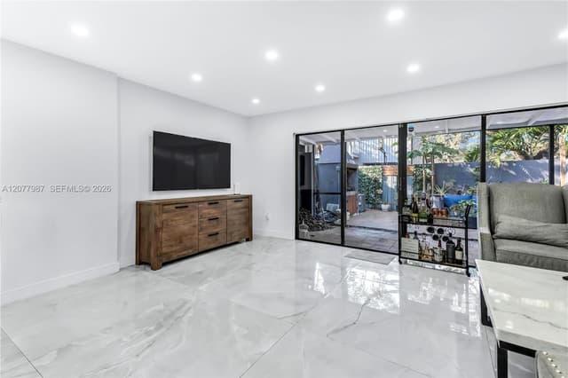 3321 Simms St # 13B, Hollywood FL 33021 - Hollywood, FL - Photo 5
