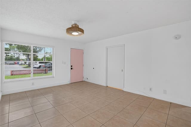 12840 SW 43rd Dr # B, Miami FL 33175 - Miami, FL - Photo 3