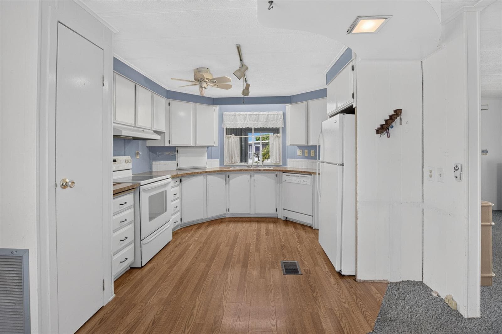 39019 GAYLE BAY, Boynton Beach FL 33436 - Boynton Beach, FL - Photo 1