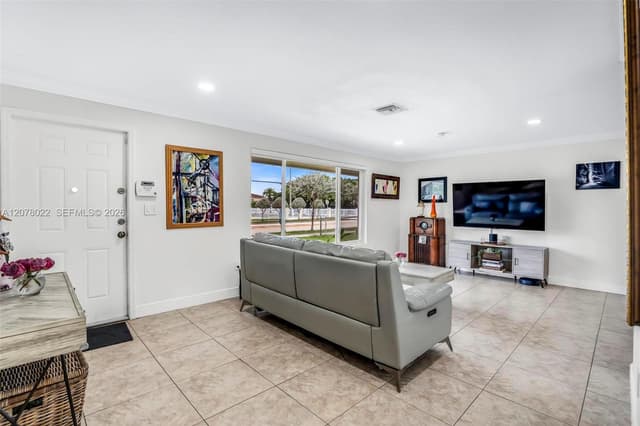 3551 SW 97th Ave, Miami FL 33165 - Miami, FL - Photo 4