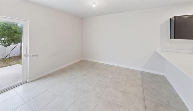 389 NW 10th Ct, Florida City FL 33034 - Florida City, FL - Photo 6