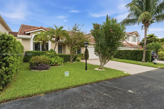10887 SW 152nd Pl, Miami FL 33196 - Miami, FL - Photo 4