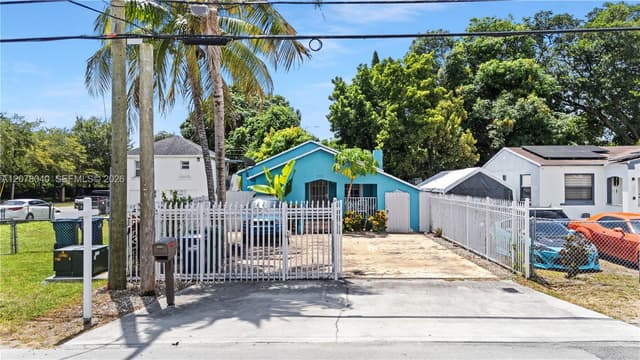 390 NE 166th St, North Miami FL 33162 - North Miami, FL - Photo 3