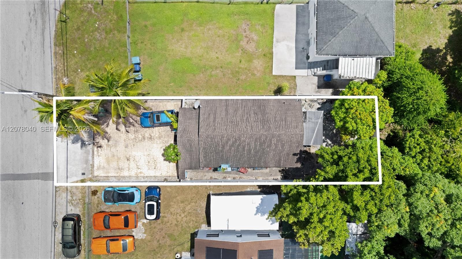390 NE 166th St, North Miami FL 33162 - North Miami, FL - Photo 1