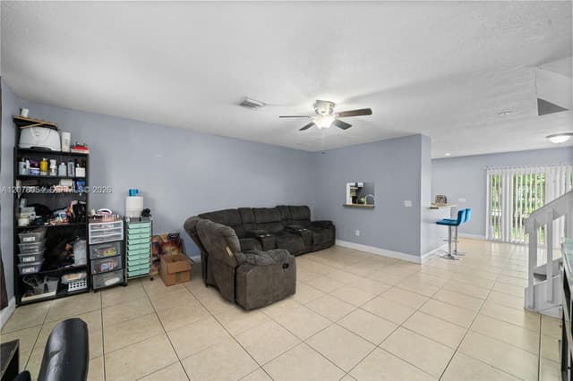 1293 Sussex Dr, North Lauderdale FL 33068 - North Lauderdale, FL - Photo 5