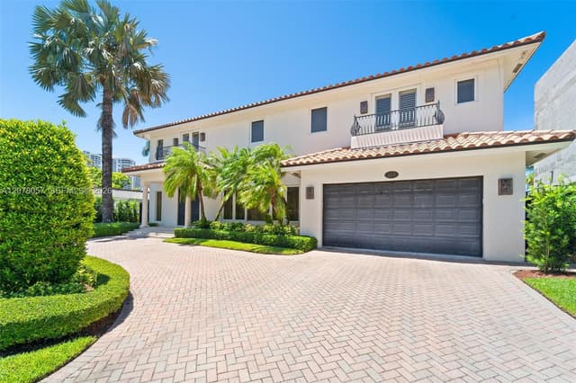 275 189th Ter, Sunny Isles Beach FL 33160 - Sunny Isles Beach, FL - Photo 3