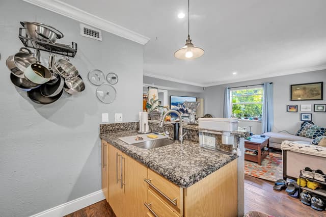 811 NE 14th Place, Fort Lauderdale FL 33304 - Fort Lauderdale, FL - Photo 5