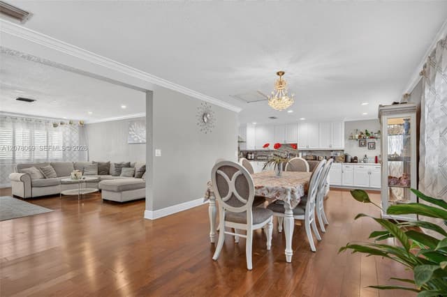 329 SE 3rd St # 501T, Hallandale Beach FL 33009 - Hallandale Beach, FL - Photo 2