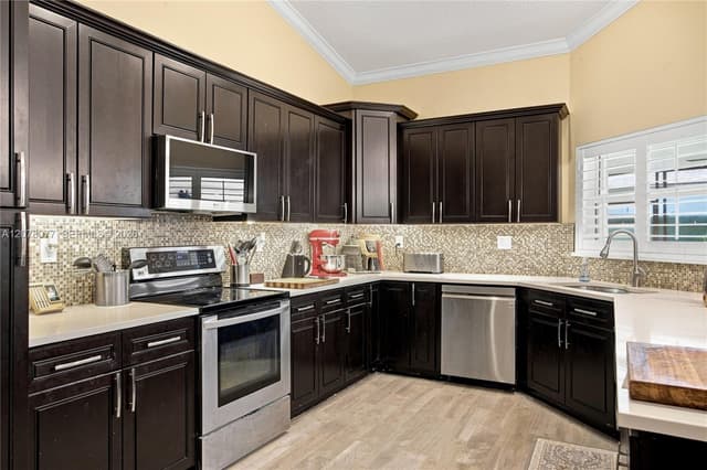 6526 Windsor Dr, Parkland FL 33067 - Parkland, FL - Photo 7