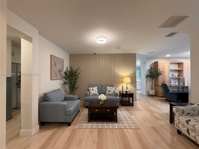 167 SE 24th Ave, Homestead FL 33033 - Homestead, FL - Photo 2