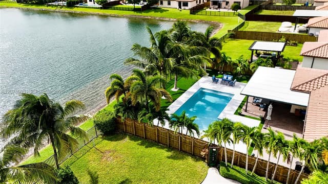 167 SE 24th Ave, Homestead FL 33033 - Homestead, FL - Photo 5