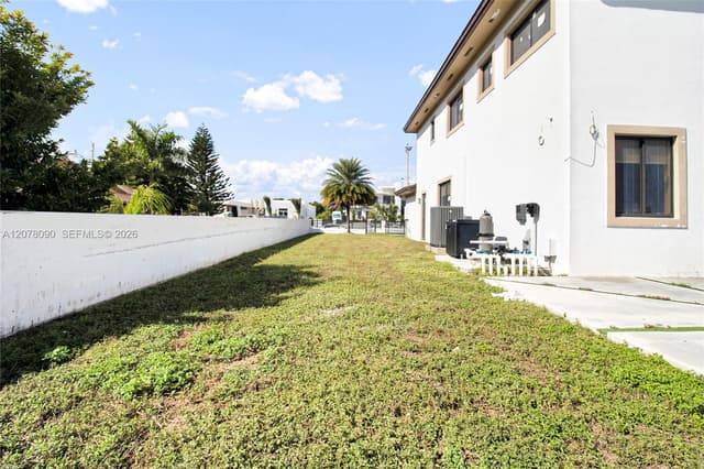 12890 NW 2nd St, Miami FL 33182 - Miami, FL - Photo 5