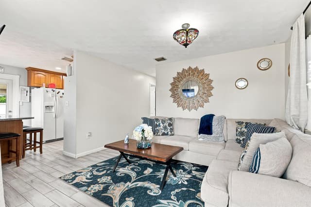 3239 DOLAN Road, Palm Springs FL 33406 - Palm Springs, FL - Photo 7