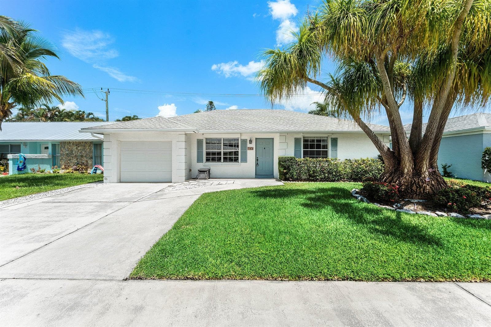 149 Arrowhead Circle, Jupiter FL 33458 - Jupiter, FL - Photo 1