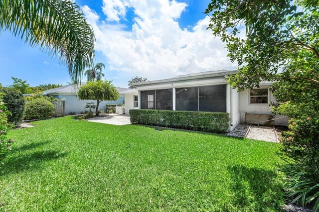 149 Arrowhead Circle, Jupiter FL 33458 - Jupiter, FL - Photo 5