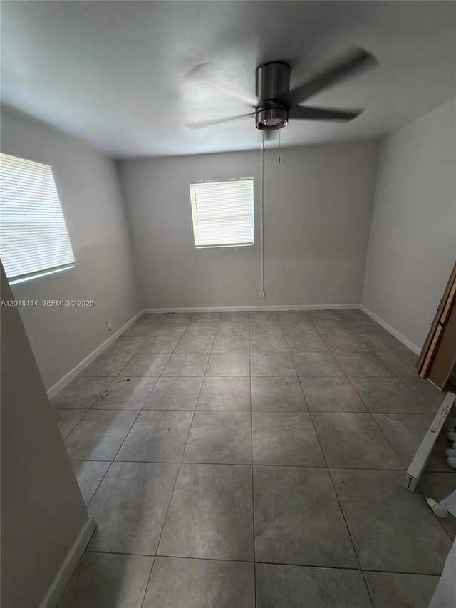 942 NW 11th Ct, Fort Lauderdale FL 33311 - Fort Lauderdale, FL - Photo 7