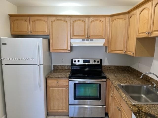 594 Saxony M # 594, Delray Beach FL 33446 - Delray Beach, FL - Photo 4