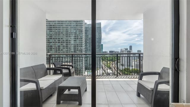 999 SW 1st Ave # 2004, Miami FL 33130 - Miami, FL - Photo 4