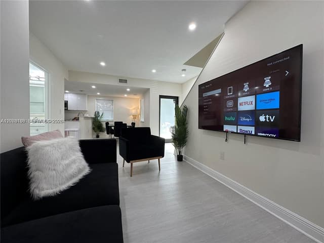 875 NW 2nd St, Miami FL 33128 - Miami, FL - Photo 5