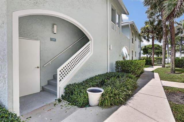 1209 MAINSAIL Circle # 1209, Jupiter FL 33477 - Jupiter, FL - Photo 3