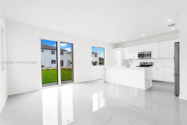 22555 SW 125th Ave # 13A, Miami FL 33170 - Miami, FL - Photo 6
