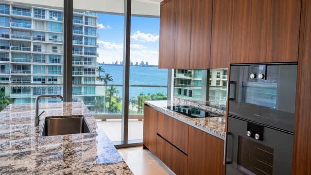 175 SE 25th rd # 504, Miami FL 33131 - Miami, FL - Photo 6