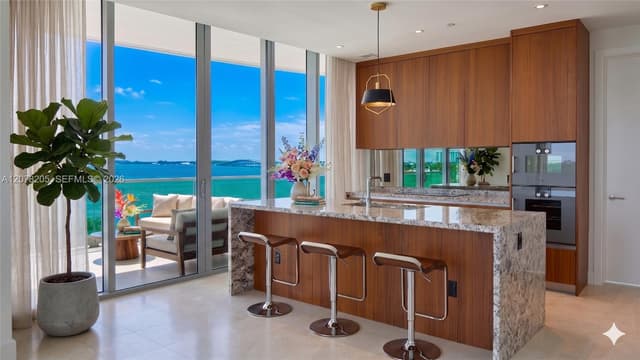 175 SE 25th rd # 504, Miami FL 33131 - Miami, FL - Photo 4