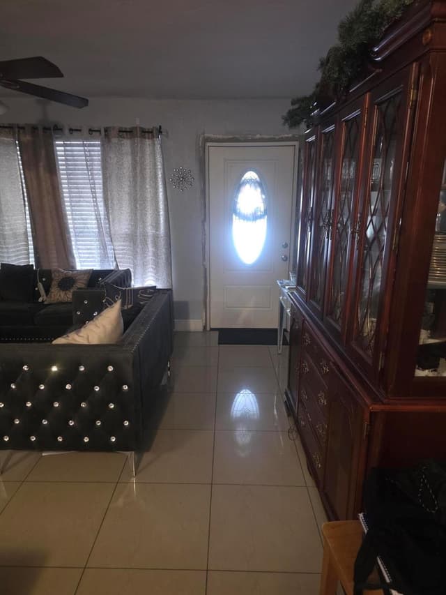 6110 NW 8TH Street, Margate FL 33063 - Margate, FL - Photo 5