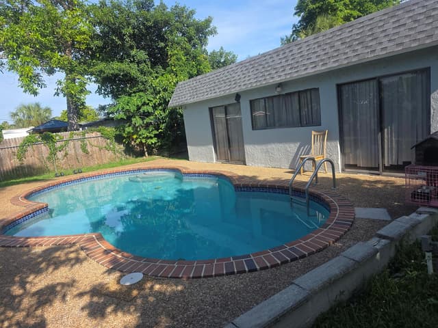 6110 NW 8TH Street, Margate FL 33063 - Margate, FL - Photo 4