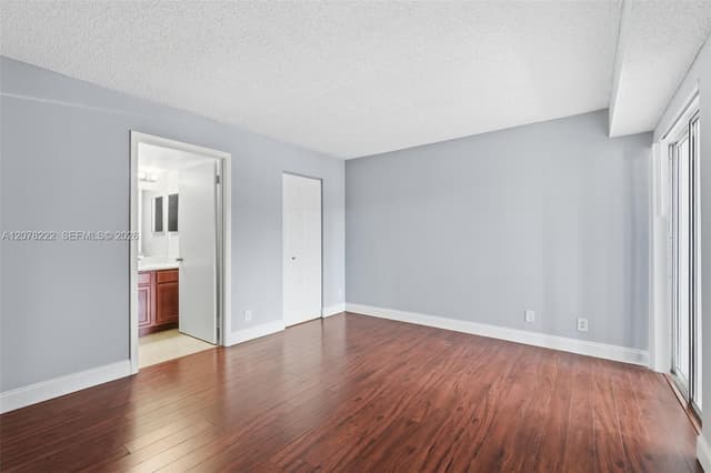 7610 Westwood Dr # 122, Tamarac FL 33321 - Tamarac, FL - Photo 5