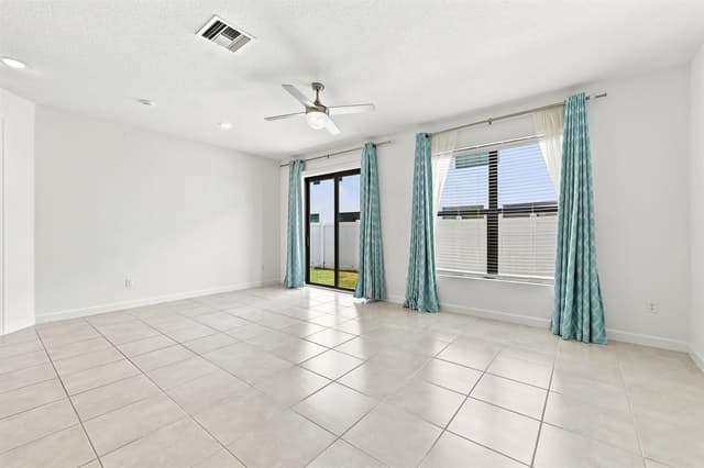 2011 Tamarind Drive, Riviera Beach FL 33410 - Riviera Beach, FL - Photo 5