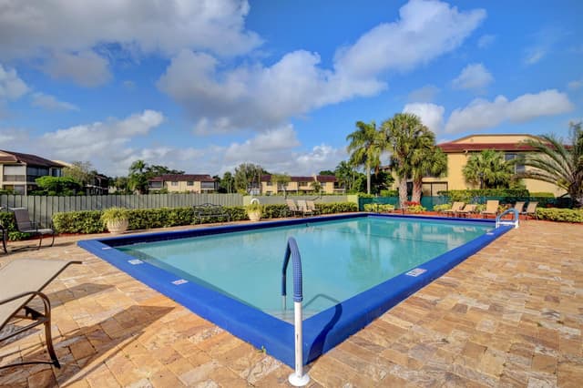 7911 Eastlake Drive # 6H, Boca Raton FL 33433 - Boca Raton, FL - Photo 2