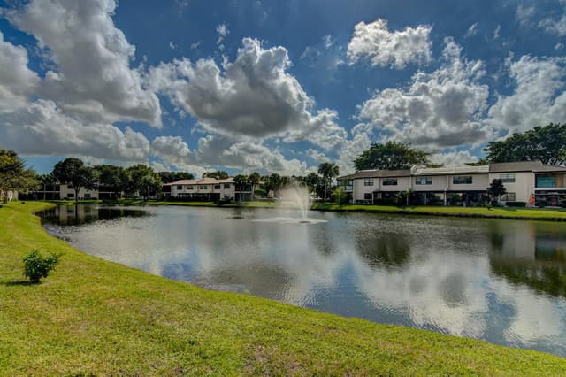 7911 Eastlake Drive # 6H, Boca Raton FL 33433 - Boca Raton, FL - Photo 5