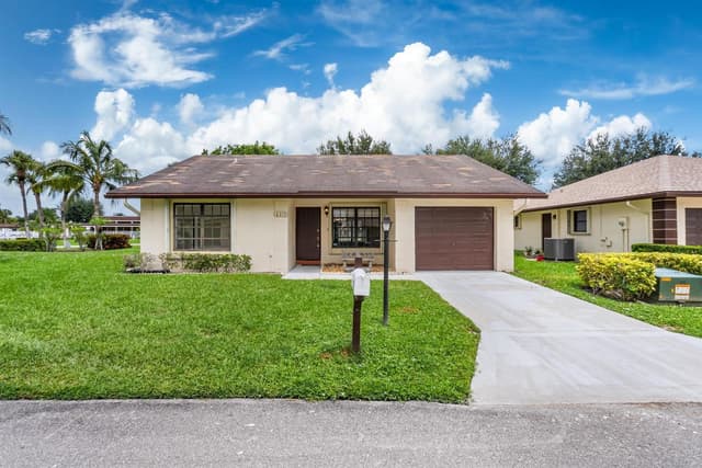 6315 TALL CYPRESS Circle, FL 33463 - Photo 2
