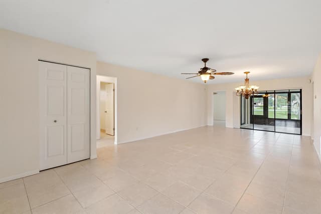6315 TALL CYPRESS Circle, FL 33463 - Photo 5