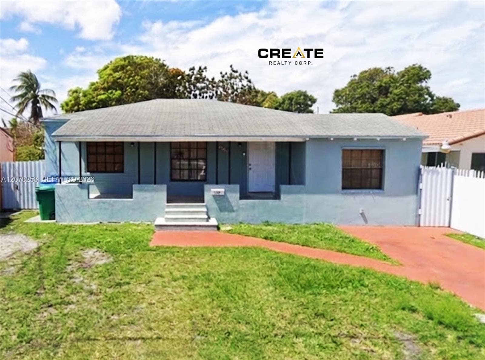 120 NW 18th Ave, Miami FL 33125