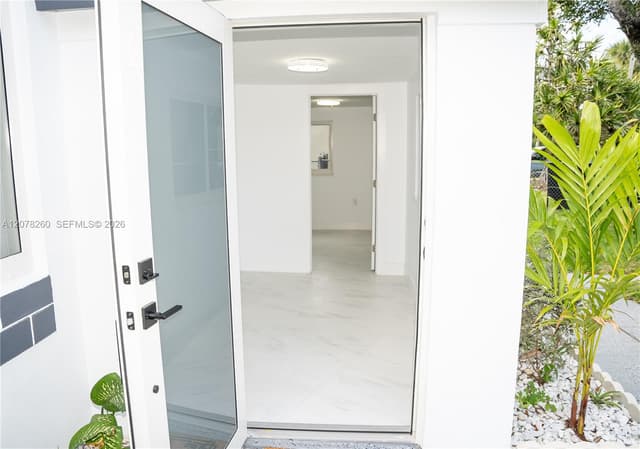 1640 NE 172nd St, North Miami Beach FL 33162 - North Miami Beach, FL - Photo 3