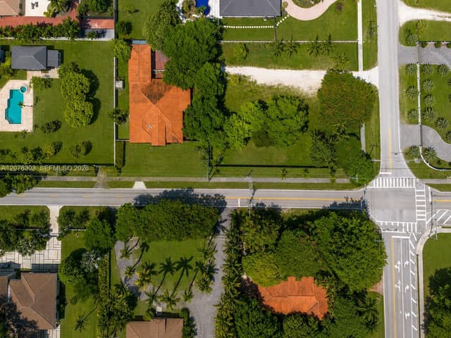 6450 SW 102nd Ave, Miami FL 33173 - Miami, FL - Photo 3