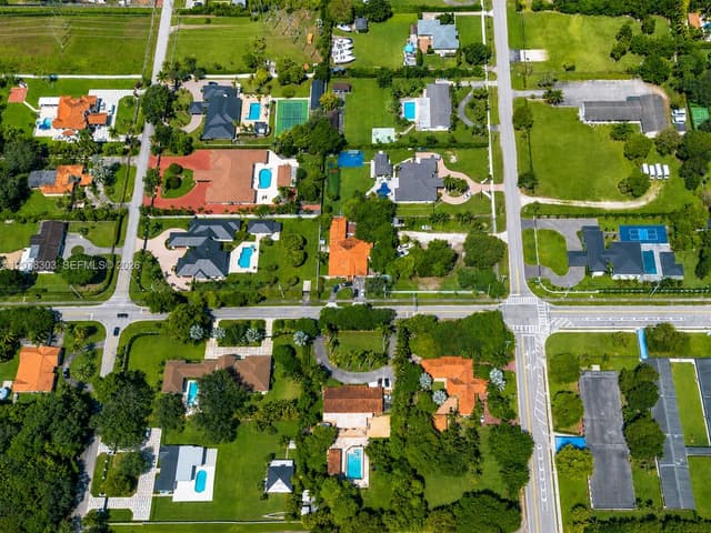 6450 SW 102nd Ave, Miami FL 33173 - Miami, FL - Photo 4