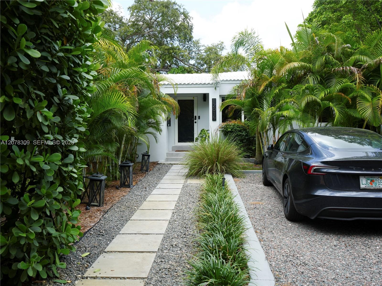 12015 NE 10 Ave, Biscayne Park FL 33161 - Biscayne Park, FL - Photo 1