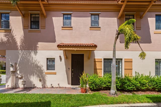 4783 PRESERVE Street, Coconut Creek FL 33073 - Coconut Creek, FL - Photo 5