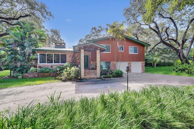 5500 Woodland LN, Dania Beach FL 33312 - Dania Beach, FL - Photo 3