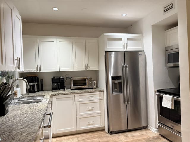 5665 SW 80th St # 62B, Miami FL 33143 - Miami, FL - Photo 6